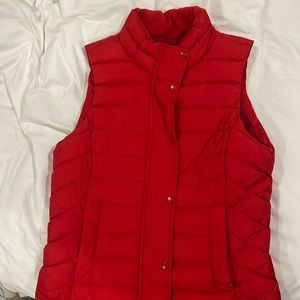 GAP size small red vest